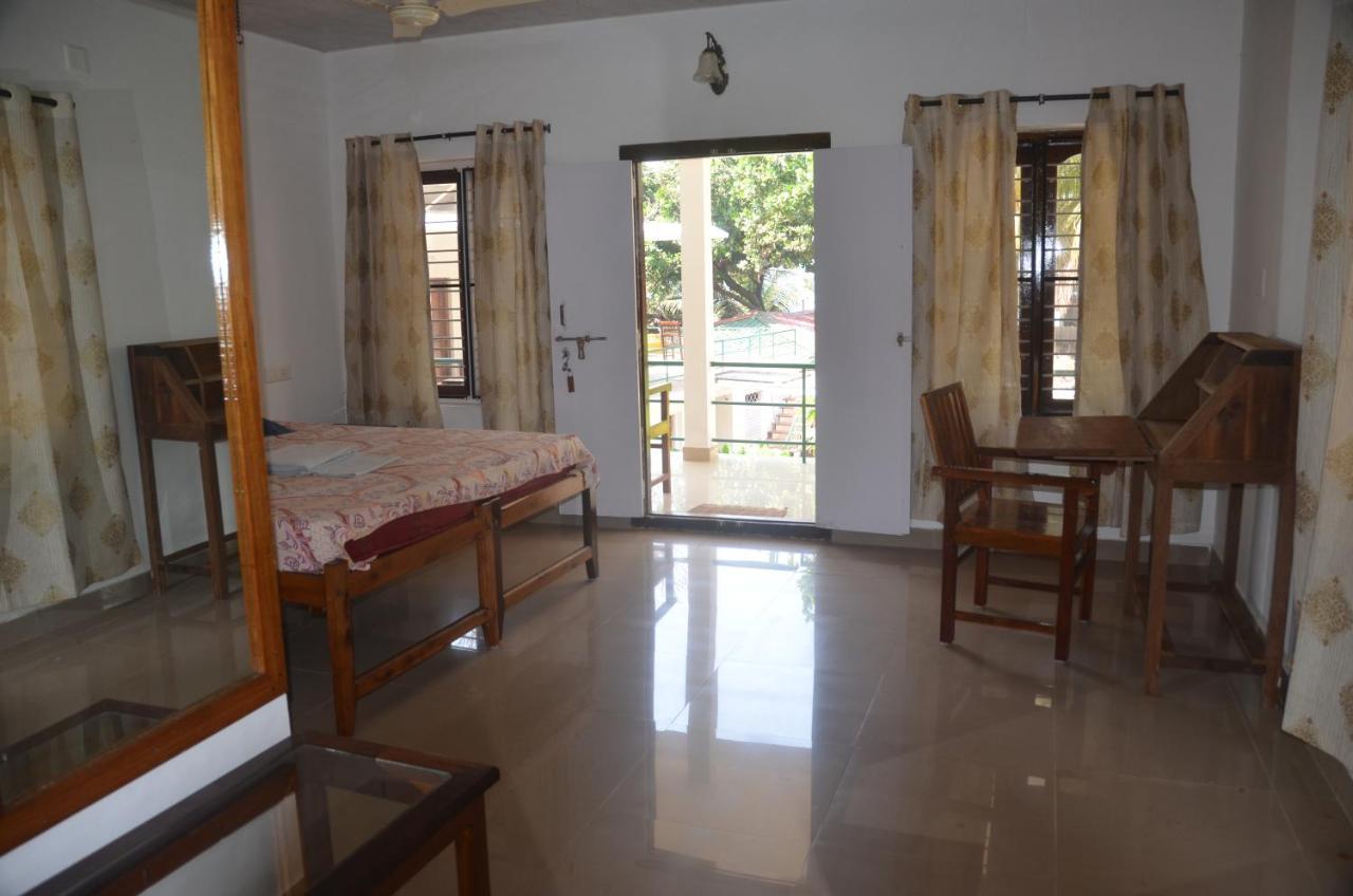 Arya Homestay Bougain Villa 고카르나 외부 사진